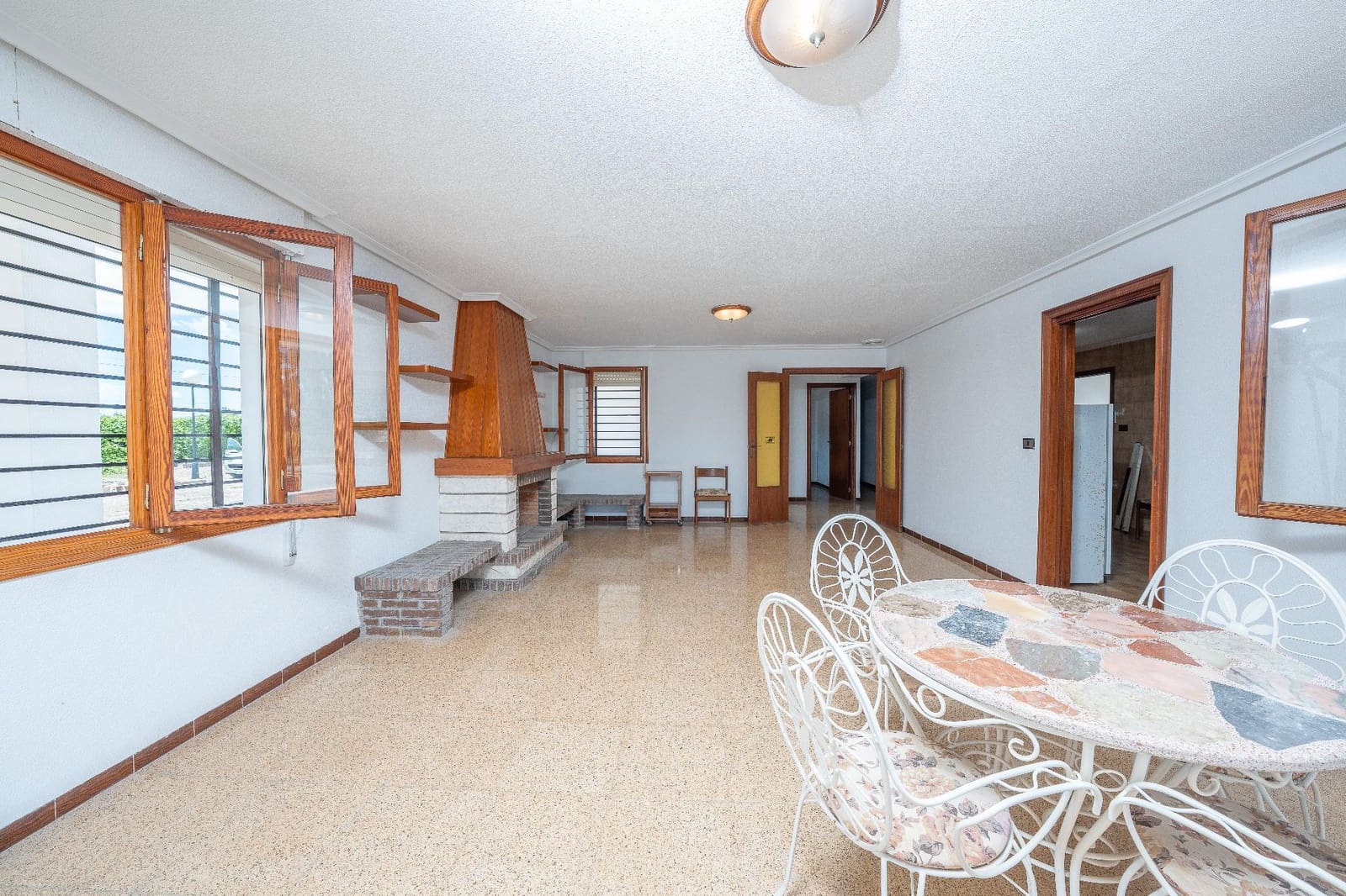 Chalet de 4 habitaciones en Elche / Elx en venta con piscina garaje - 550.000 € (Ref: 9799200)