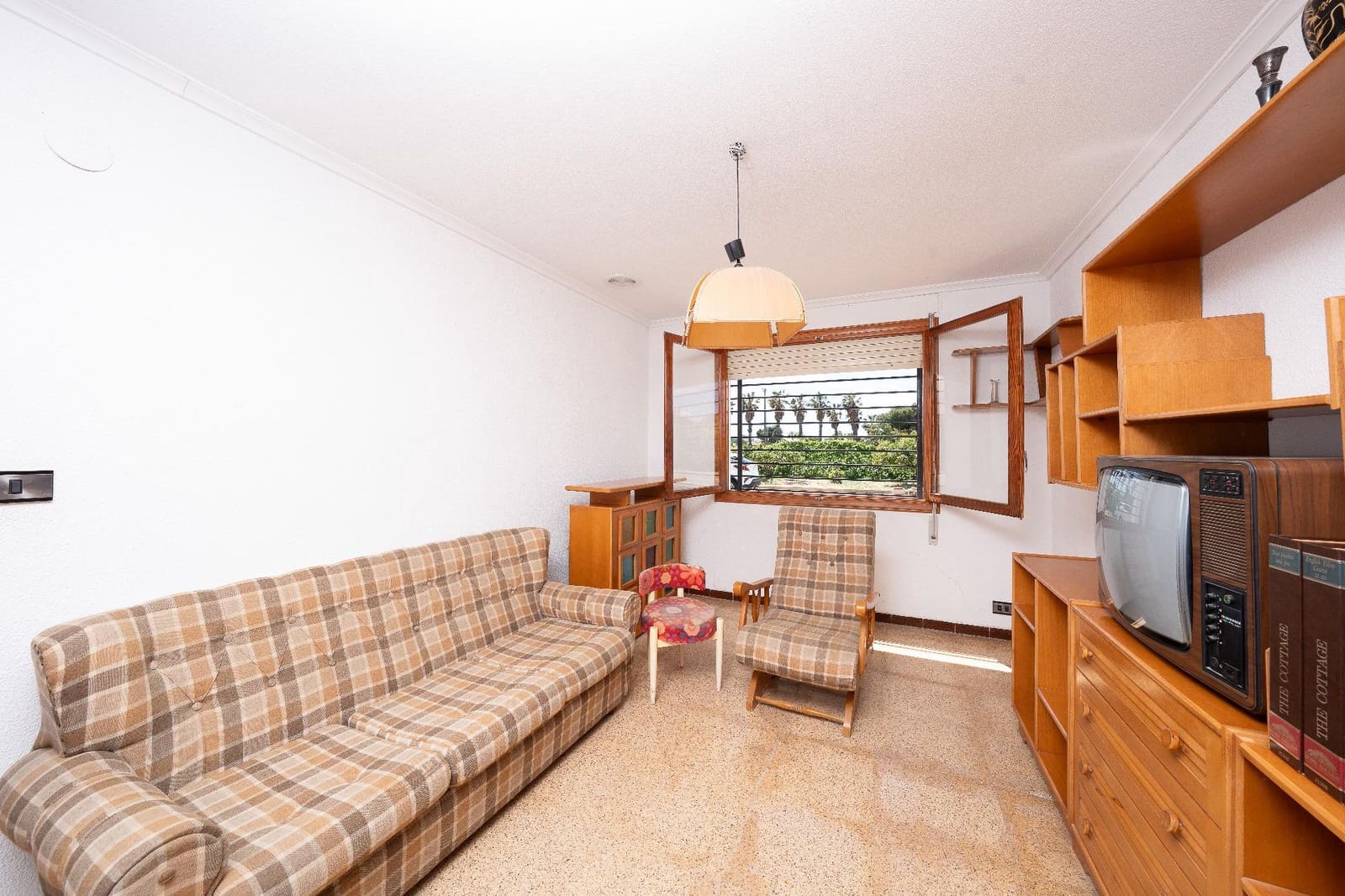 Chalet de 4 habitaciones en Elche / Elx en venta con piscina garaje - 550.000 € (Ref: 9799200)