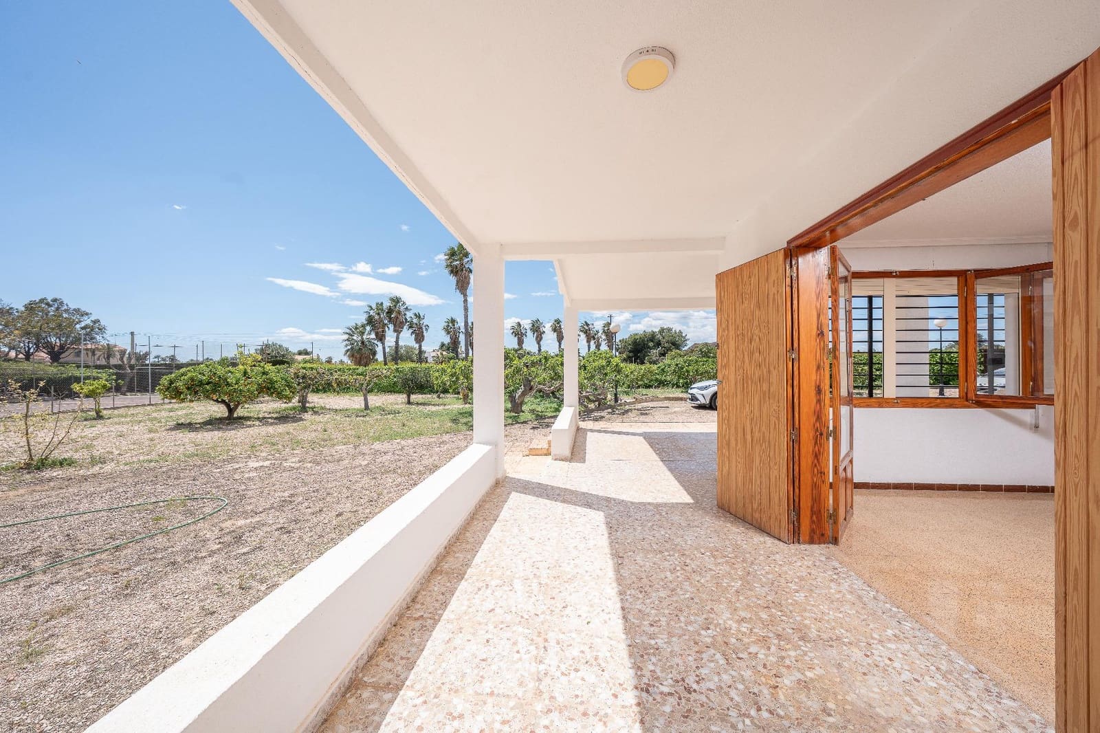 Chalet de 4 habitaciones en Elche / Elx en venta con piscina garaje - 550.000 € (Ref: 9799200)