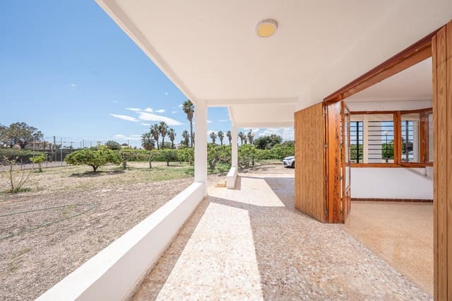 Chalet de 4 habitaciones en Elche / Elx en venta con piscina garaje - 550.000 € (Ref: 9799200)