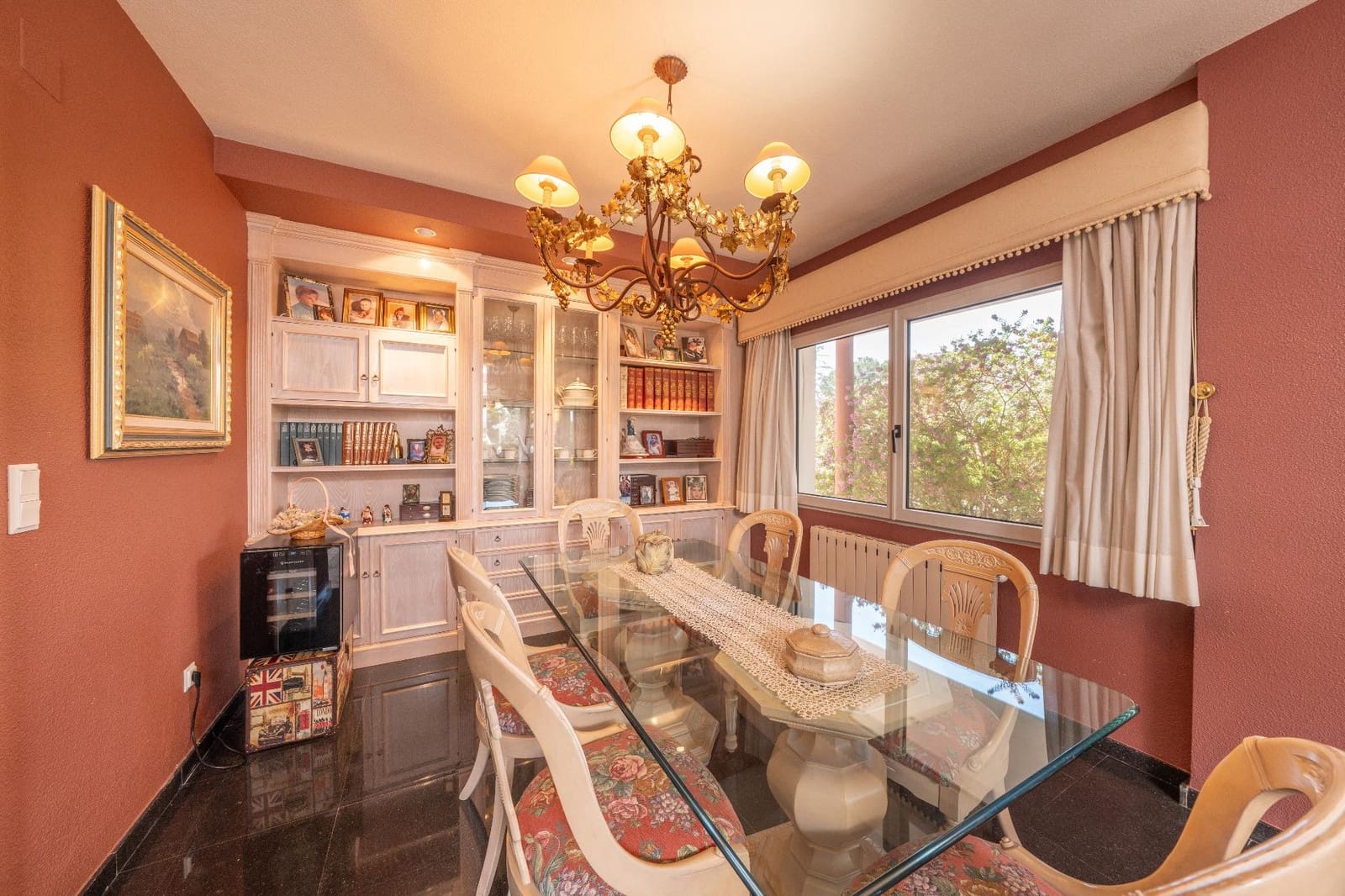 4 bedroom Villa for sale in Petrel / Petrer with pool garage - € 420,000 (Ref: 9806433)