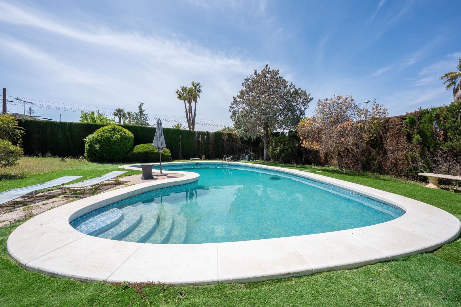 4 bedroom Villa for sale in Petrel / Petrer with pool garage - € 420,000 (Ref: 9806433)
