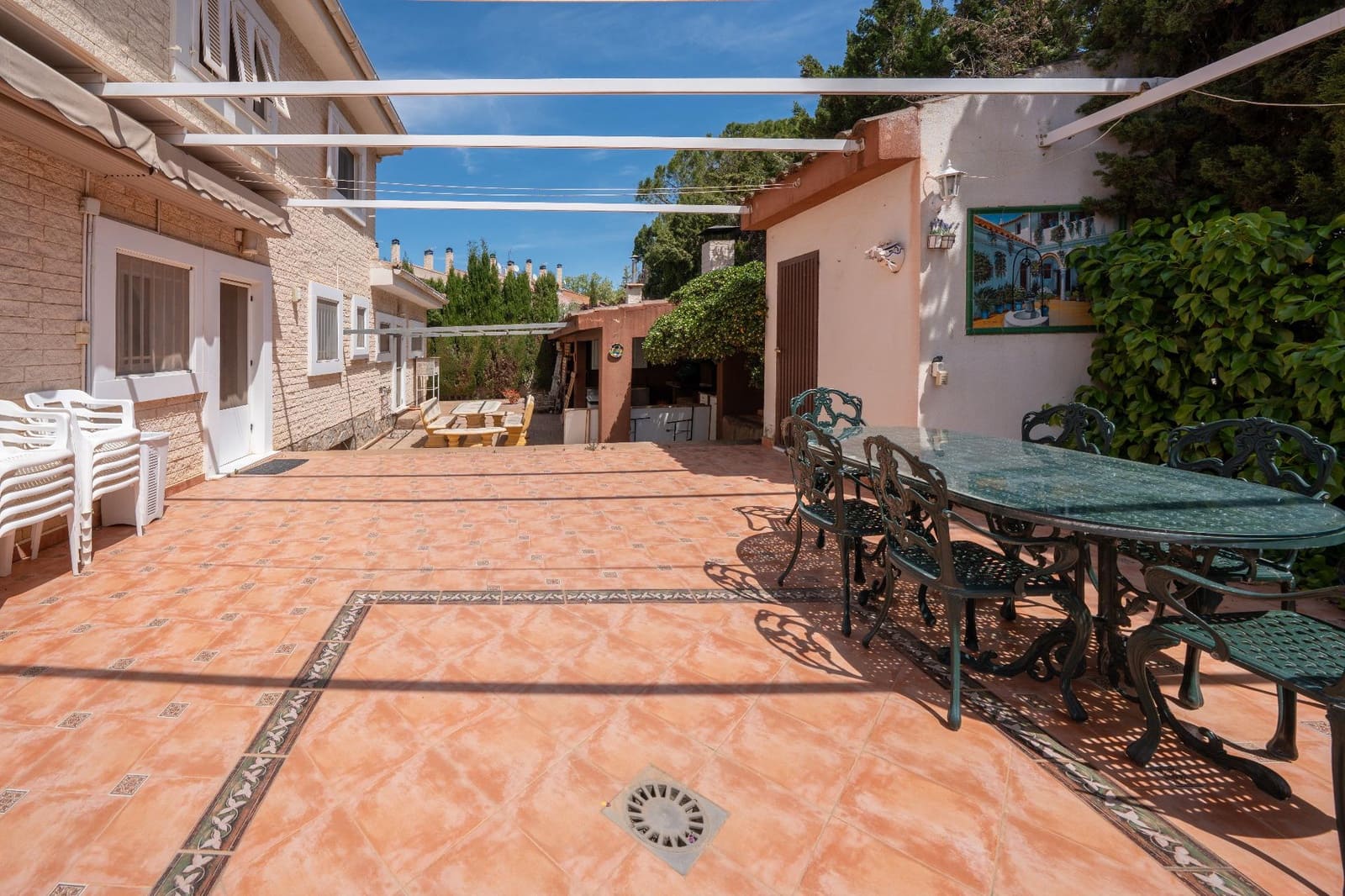 4 bedroom Villa for sale in Petrel / Petrer with pool garage - € 420,000 (Ref: 9806433)