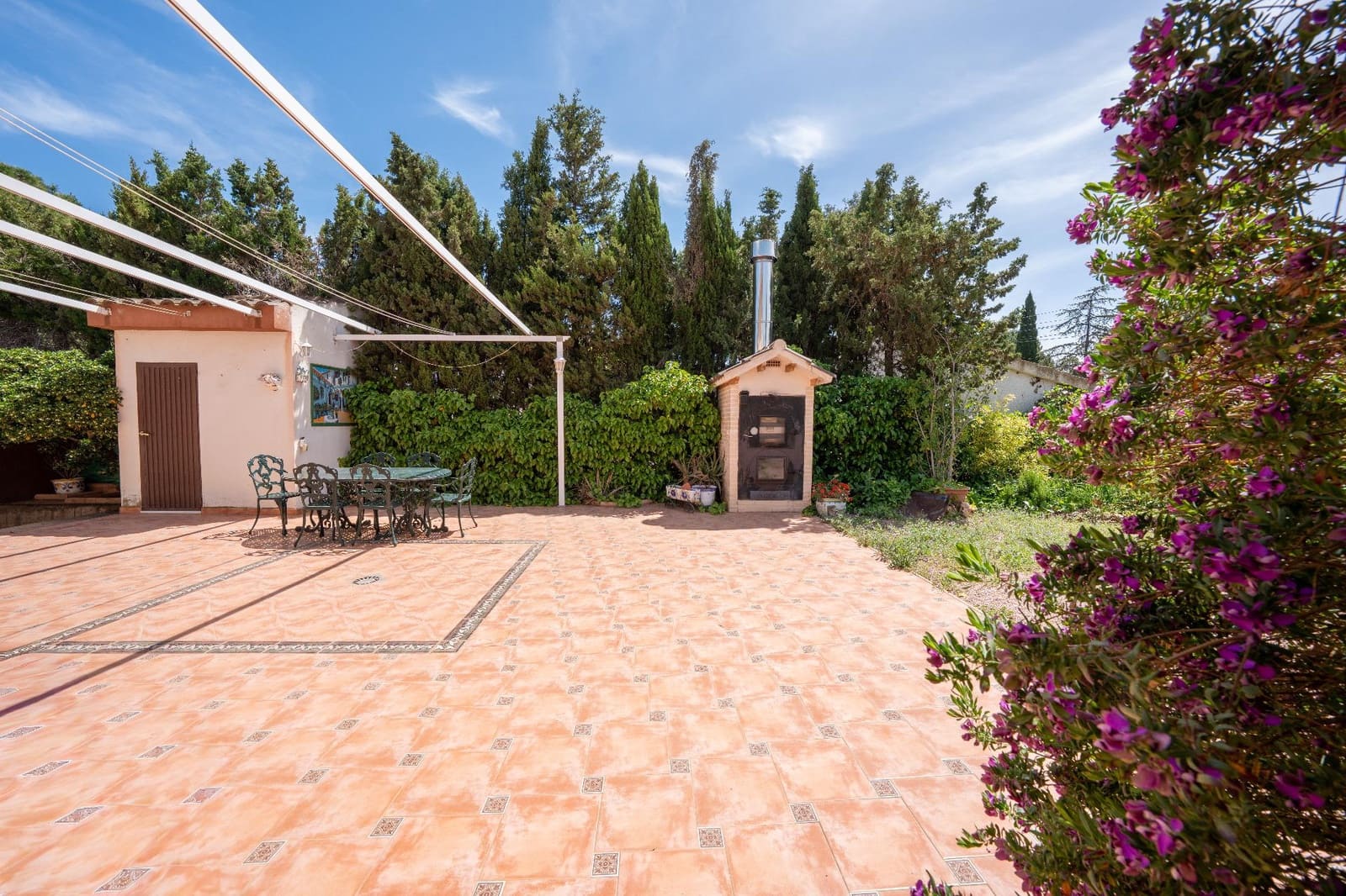 4 bedroom Villa for sale in Petrel / Petrer with pool garage - € 420,000 (Ref: 9806433)