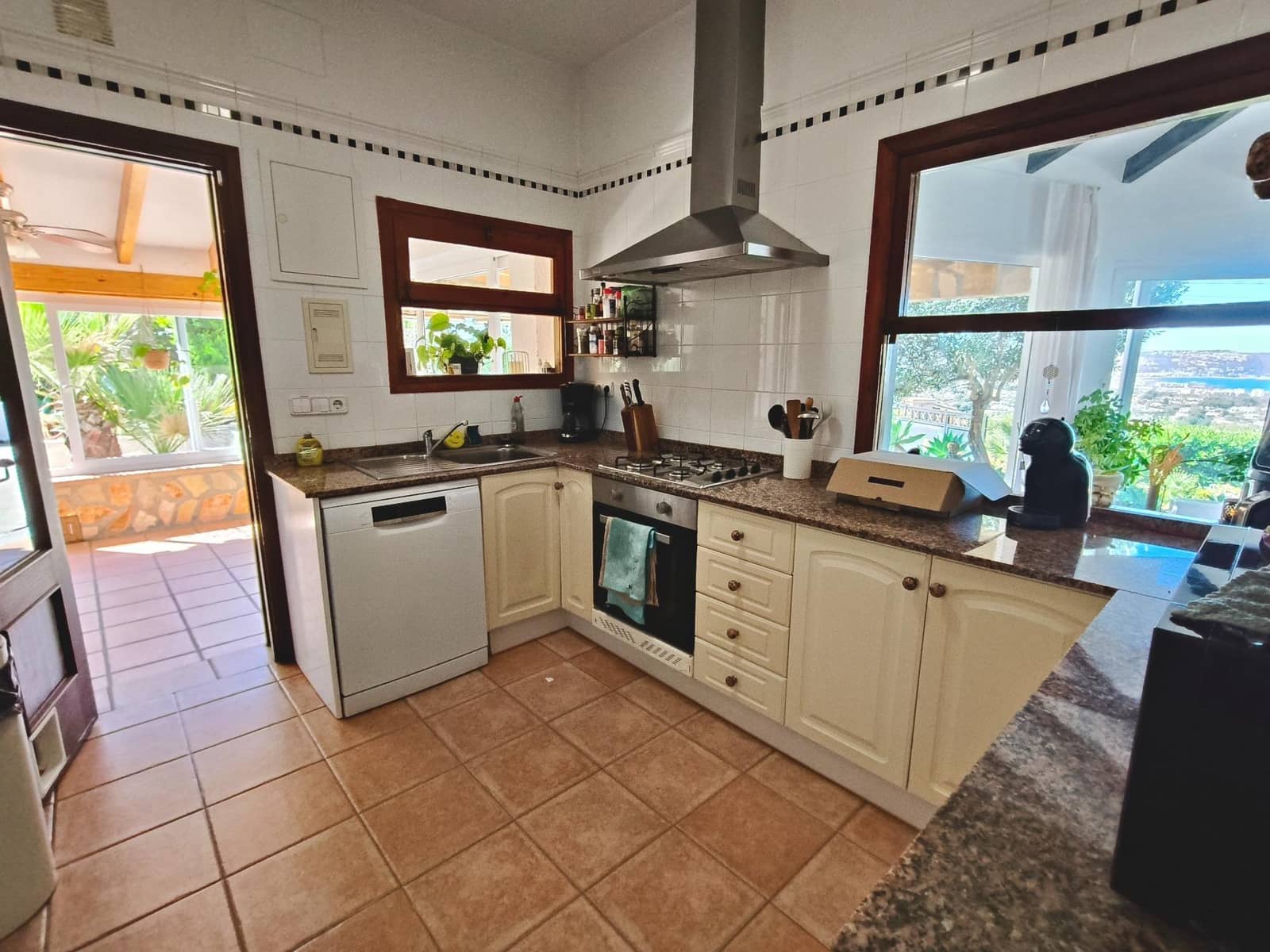 5 sovrum Villa till salu i Javea / Xabia med pool garage - 895 000 € (Ref: 9807894)