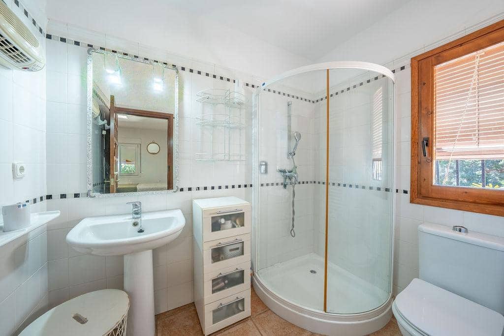 5 Zimmer Villa zu verkaufen in Javea / Xabia mit Pool Garage - 895.000 € (Ref: 9807894)