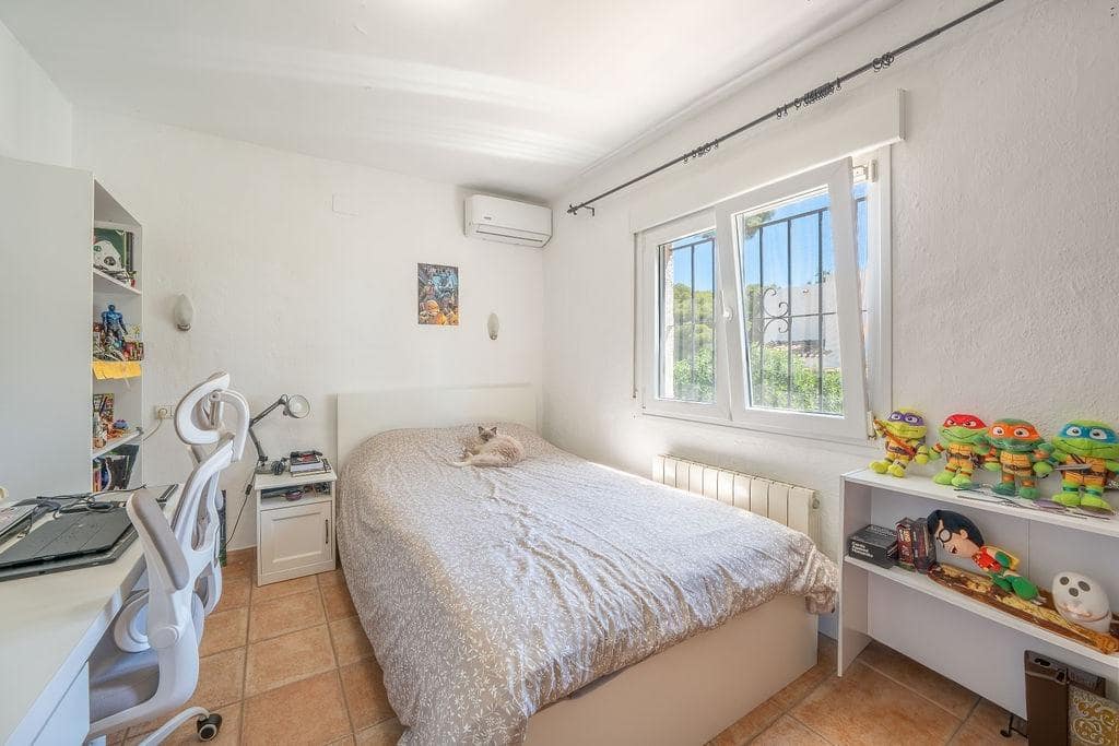 5 Zimmer Villa zu verkaufen in Javea / Xabia mit Pool Garage - 895.000 € (Ref: 9807894)