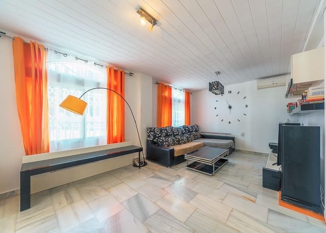 Chalet de 4 habitaciones en Cañada del Fenollar, Alicante / Alacant ciudad en venta con piscina garaje - 469.000 € (Ref: 9811522)