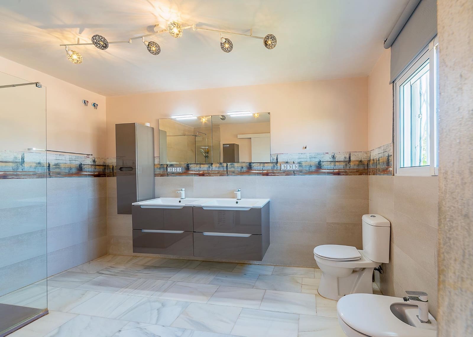 Chalet de 4 habitaciones en Cañada del Fenollar en venta con piscina garaje - 469.000 € (Ref: 9811522)