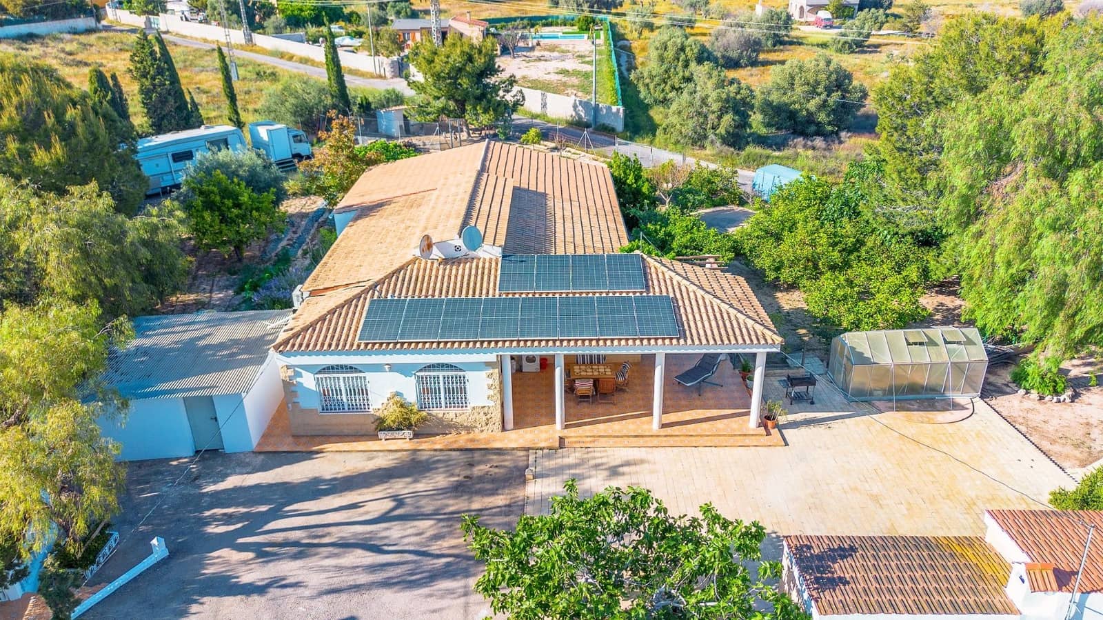 Chalet de 4 habitaciones en Cañada del Fenollar en venta con piscina garaje - 469.000 € (Ref: 9811522)