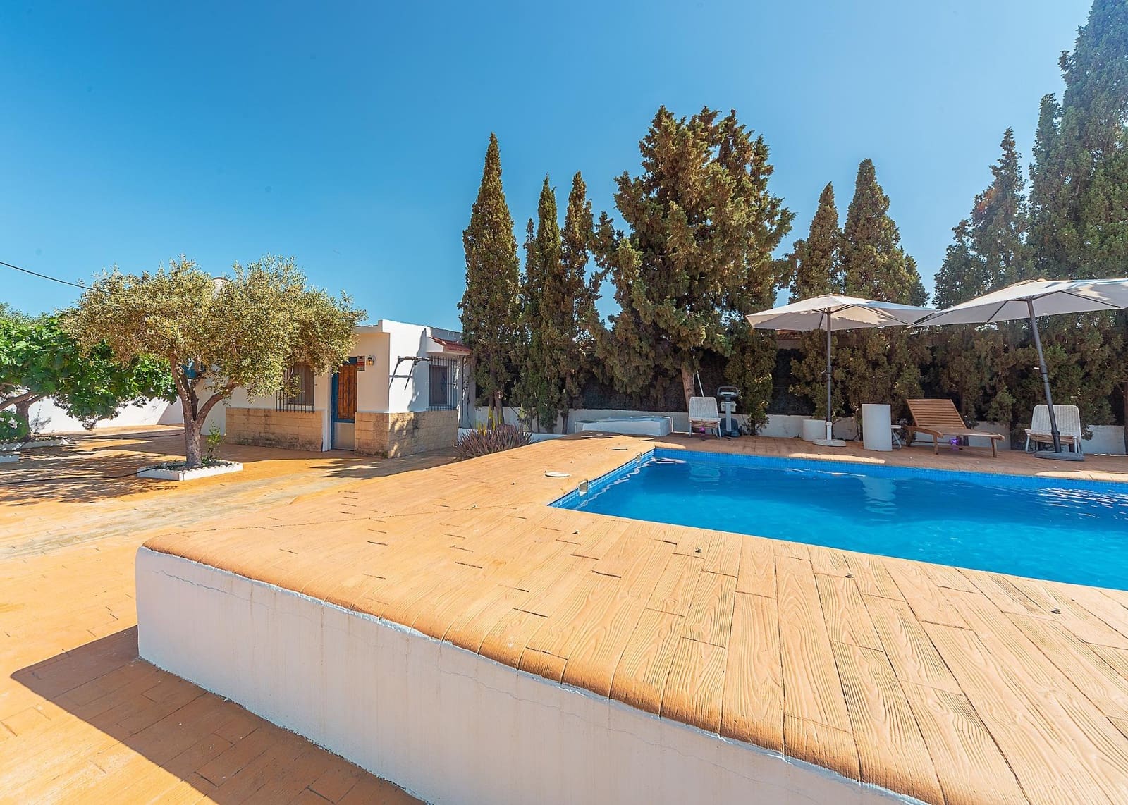 Chalet de 4 habitaciones en Cañada del Fenollar en venta con piscina garaje - 469.000 € (Ref: 9811522)
