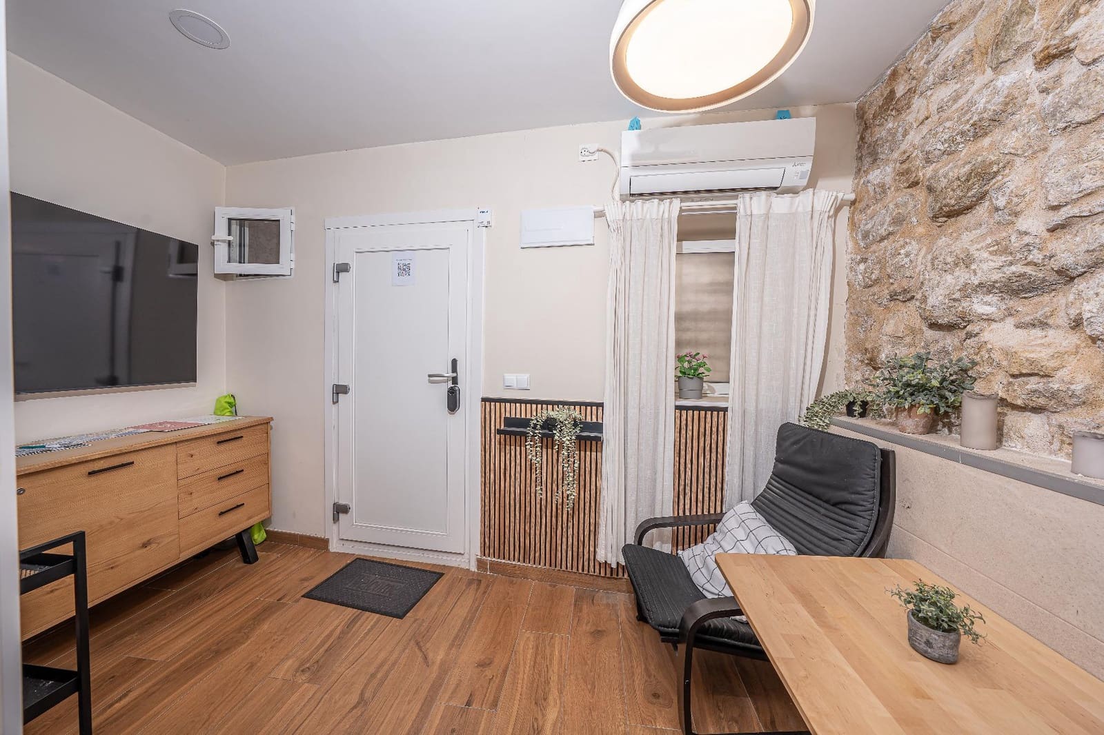 1 Zimmer Apartment zu verkaufen in Alicante / Alacant Stadt - 170.000 € (Ref: 9811523)