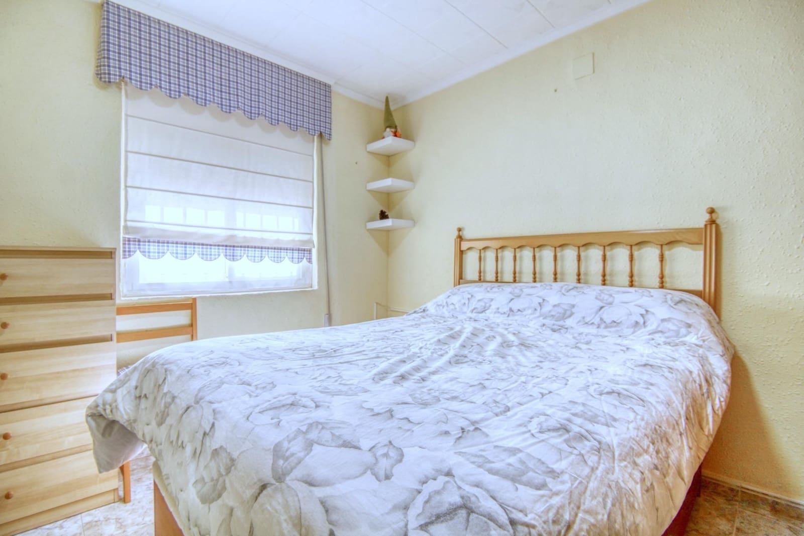 2 slaapkamer Rijtjeshuis te koop in Torrevieja - € 135.000 (Ref: 9813429)