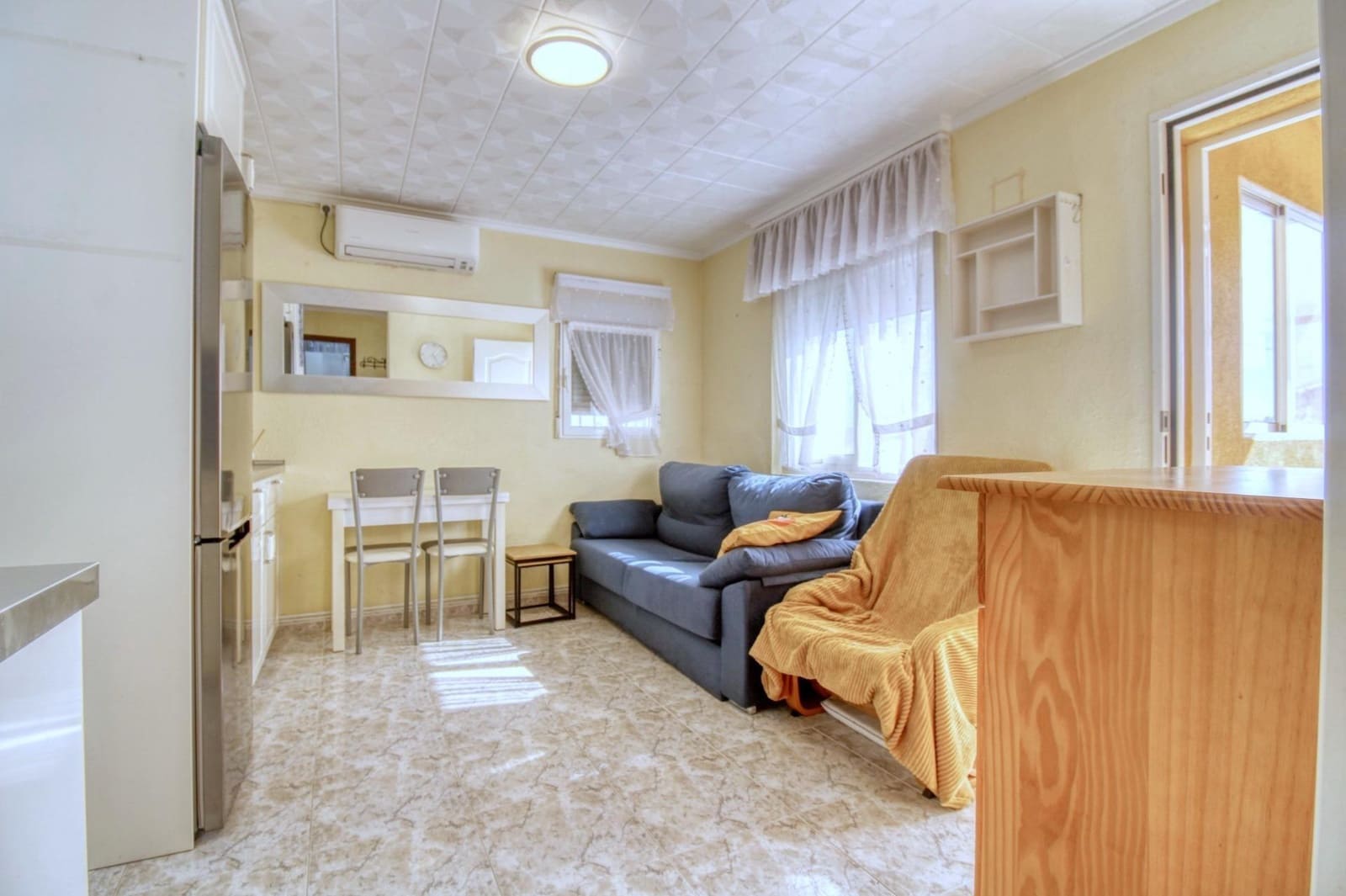 2 slaapkamer Rijtjeshuis te koop in Torrevieja - € 135.000 (Ref: 9813429)