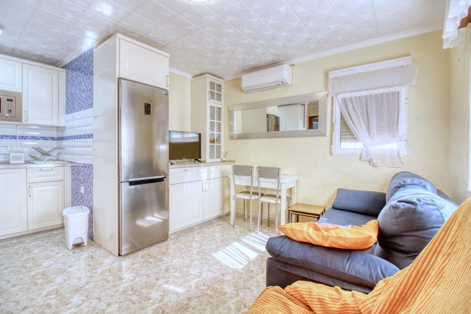 2 slaapkamer Rijtjeshuis te koop in Torrevieja - € 135.000 (Ref: 9813429)