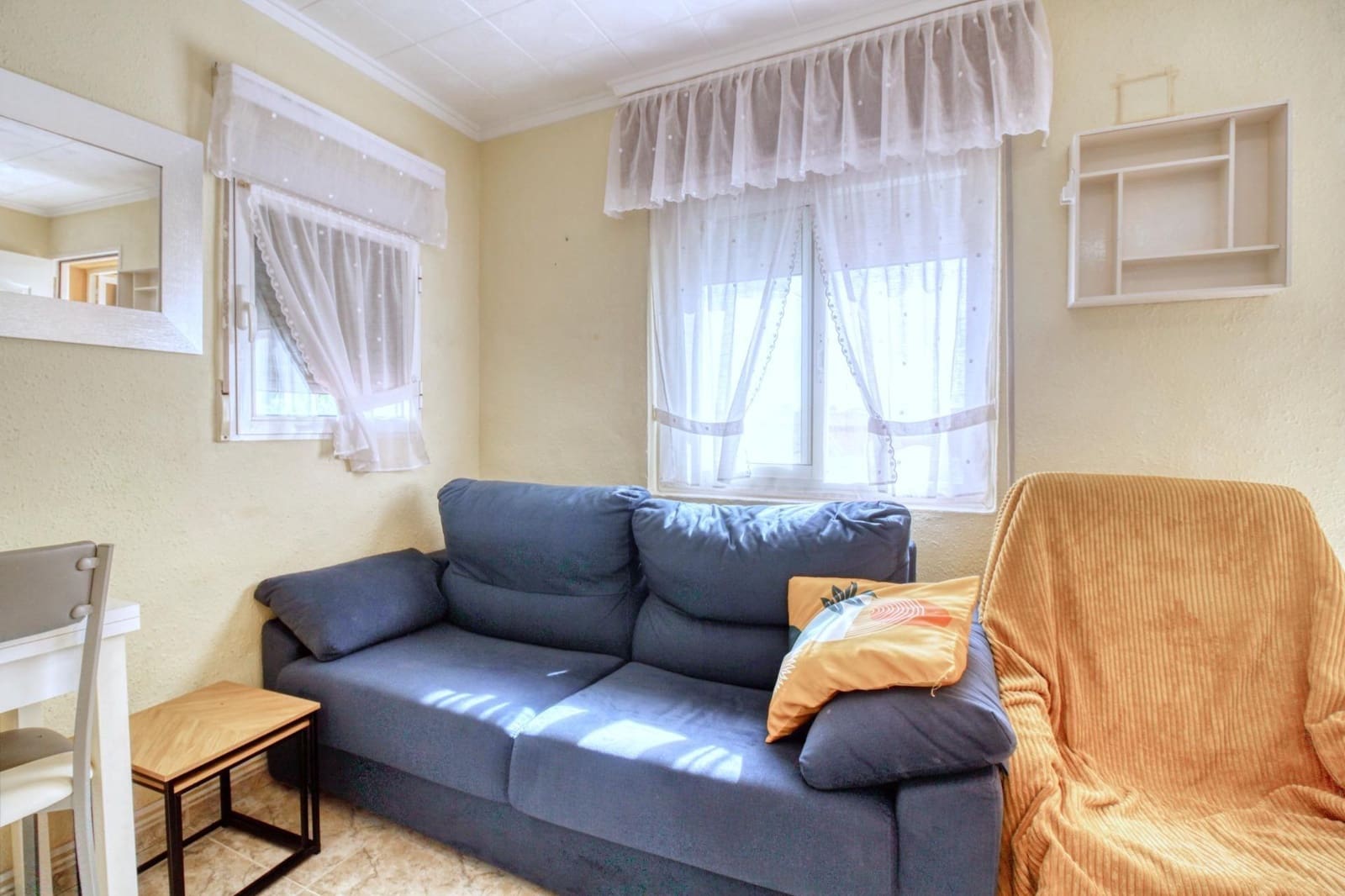 2 slaapkamer Rijtjeshuis te koop in Torrevieja - € 135.000 (Ref: 9813429)