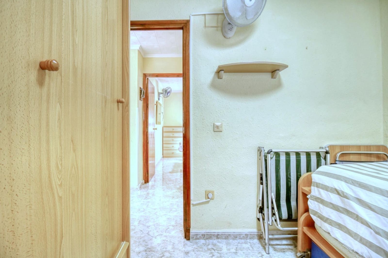2 slaapkamer Rijtjeshuis te koop in Torrevieja - € 135.000 (Ref: 9813429)
