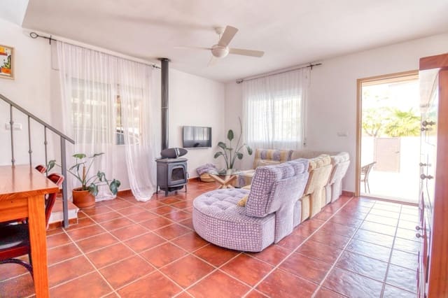 5 bedroom Villa for sale in Torre de la Horadada, Pilar de la Horadada with pool - € 720,000 (Ref: 9813432)