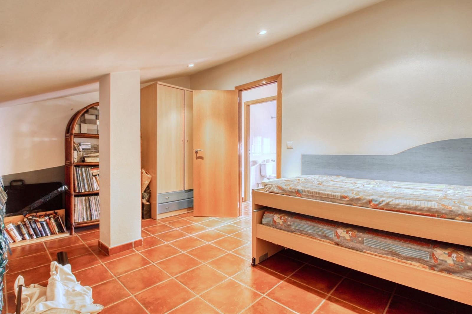 5 bedroom Villa for sale in Torre de la Horadada with pool - € 720,000 (Ref: 9813432)