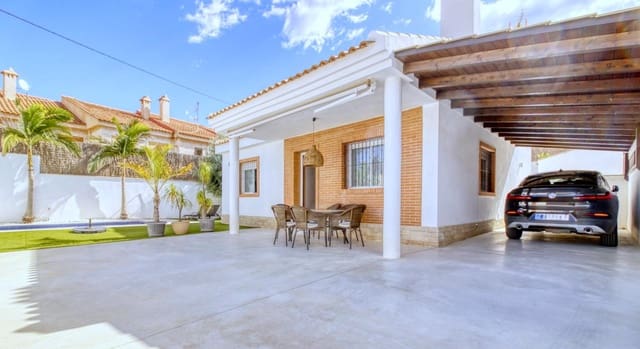 5 bedroom Villa for sale in Torre de la Horadada, Pilar de la Horadada with pool - € 720,000 (Ref: 9813432)