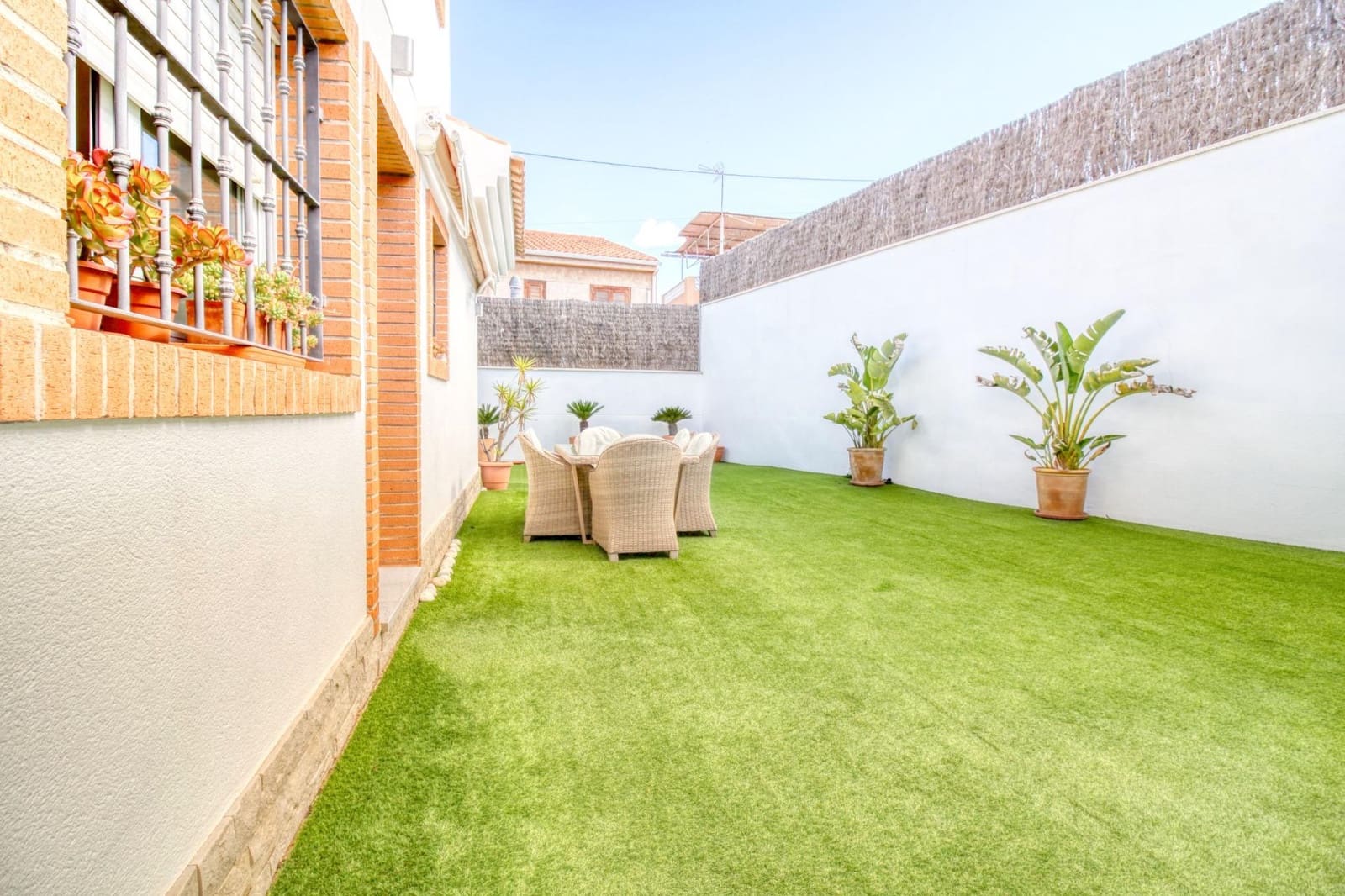 5 bedroom Villa for sale in Torre de la Horadada with pool - € 720,000 (Ref: 9813432)