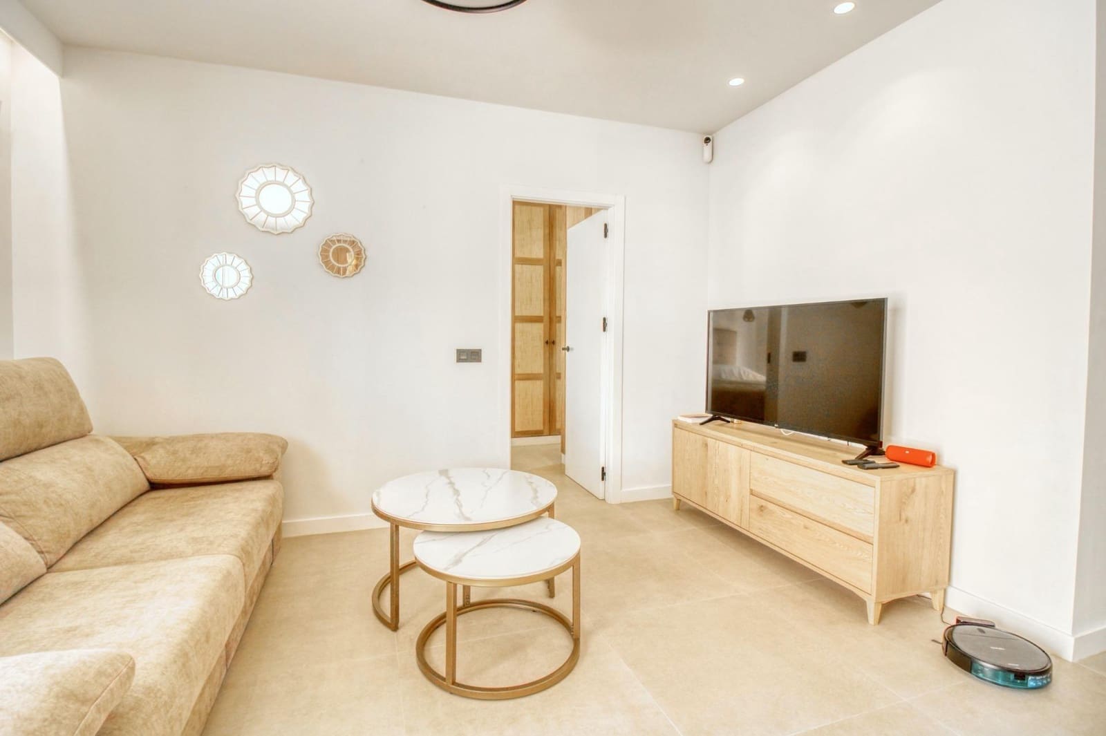 3 bedroom Villa for sale in Pilar de la Horadada with pool - € 390,000 (Ref: 9813434)