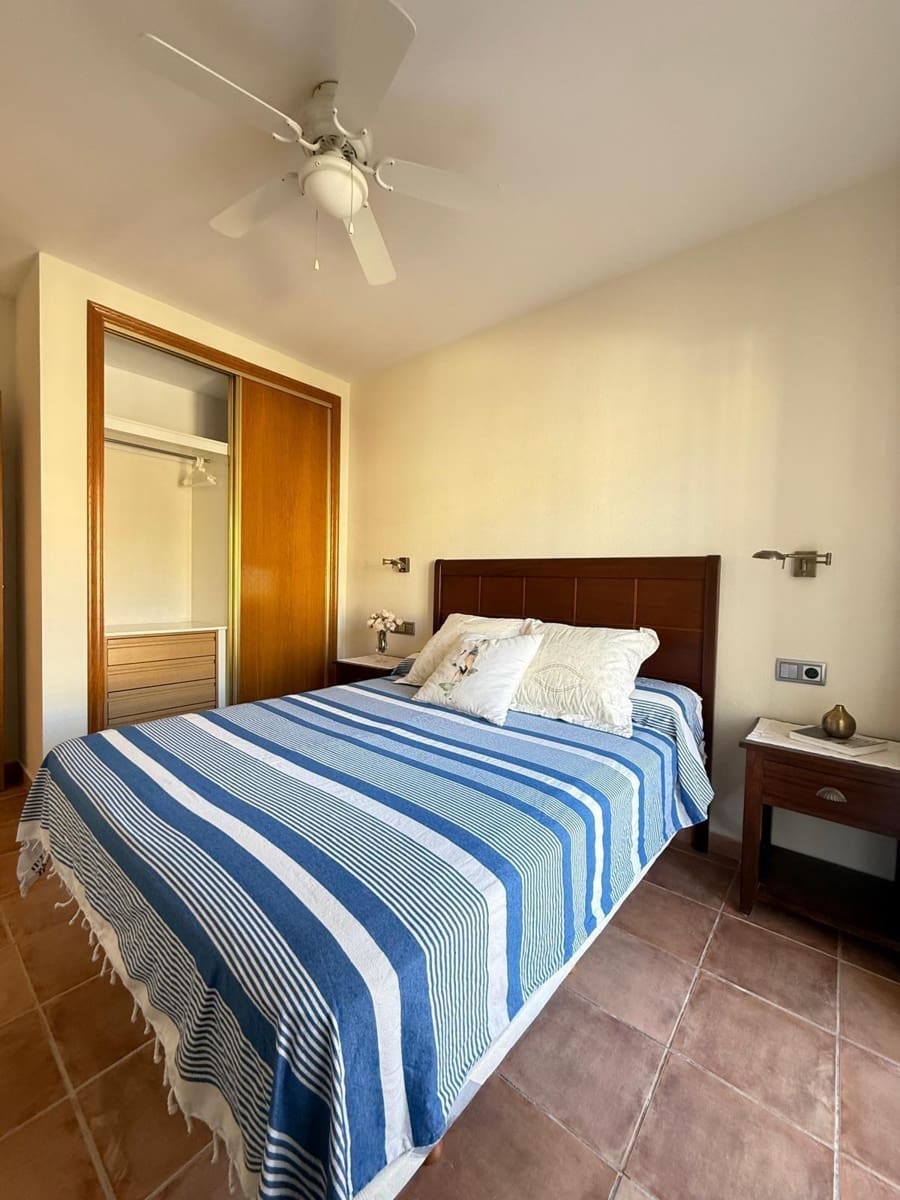 4 Zimmer Reihenhaus zu verkaufen in Torre de la Horadada mit Pool - 450.000 € (Ref: 9813435)