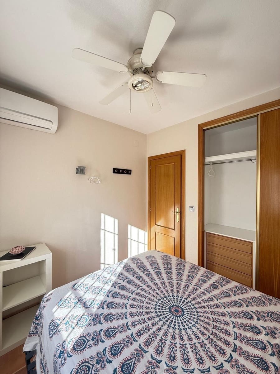 4 Zimmer Reihenhaus zu verkaufen in Torre de la Horadada mit Pool - 450.000 € (Ref: 9813435)