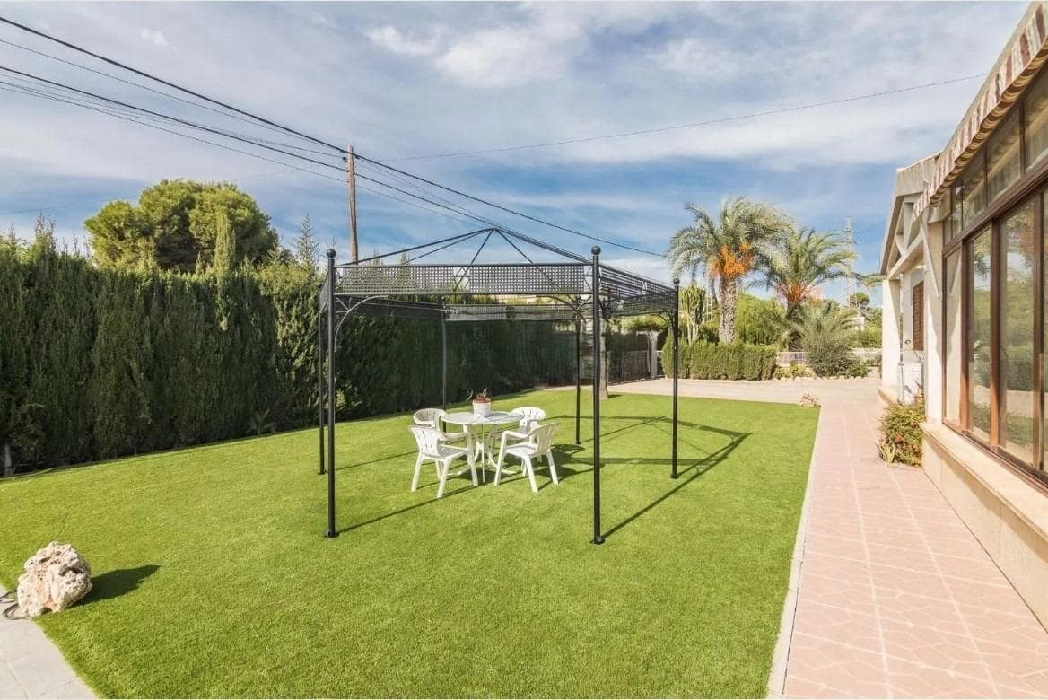 5 sovrum Villa till salu i Matola med pool - 720 000 € (Ref: 9813436)