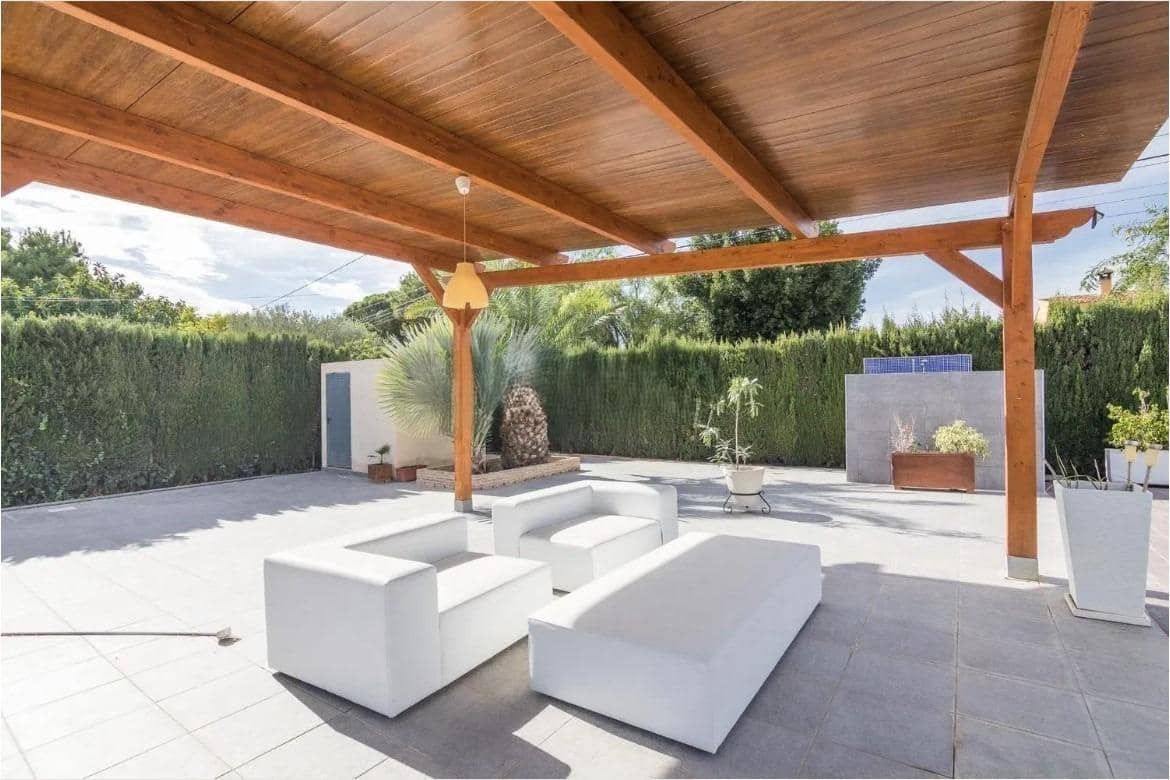 5 sovrum Villa till salu i Matola med pool - 720 000 € (Ref: 9813436)