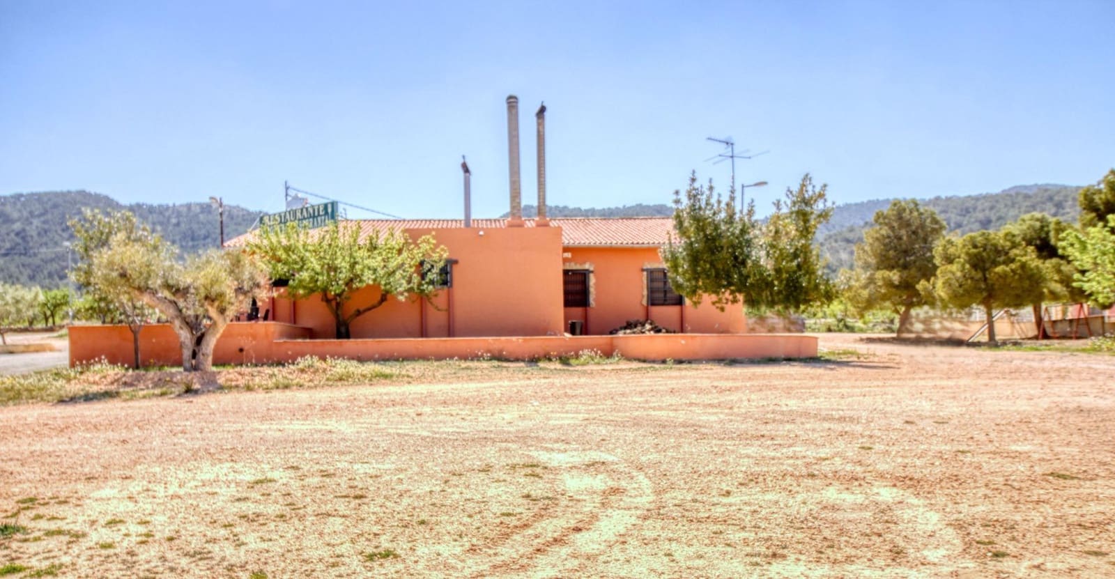 Comercial para venda em Abanilla - 249 900 € (Ref: 9813438)