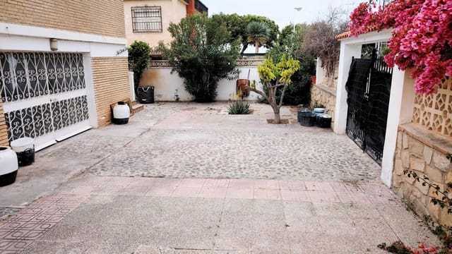 Chalet de 4 habitaciones en La Villajoyosa / Vila Joiosa en alquiler con garaje - 1.850 € (Ref: 9813442)