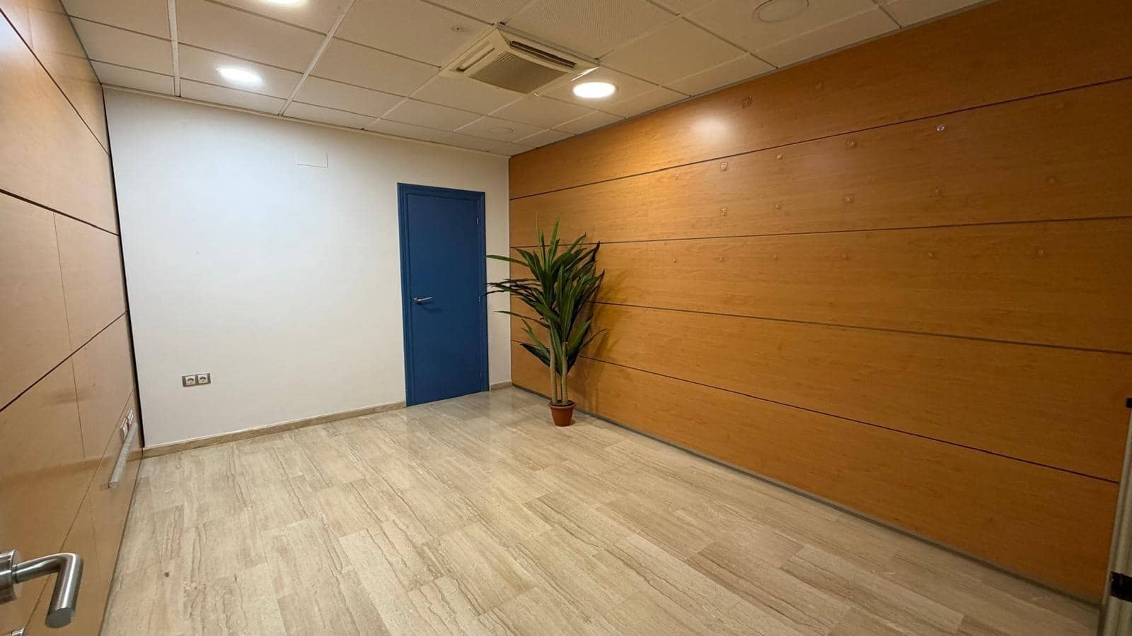 Kaupallinen vuokrattavana paikassa Alicante kaupunki - 2 500 € (Ref: 9818142)