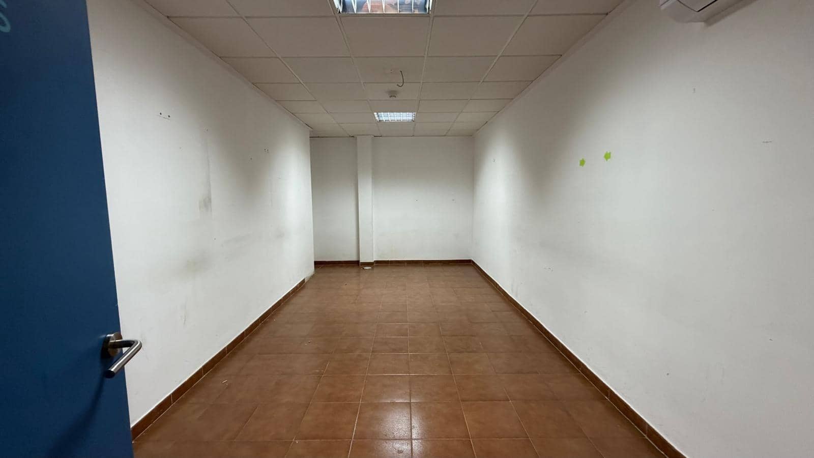 Kaupallinen vuokrattavana paikassa Alicante kaupunki - 2 500 € (Ref: 9818142)