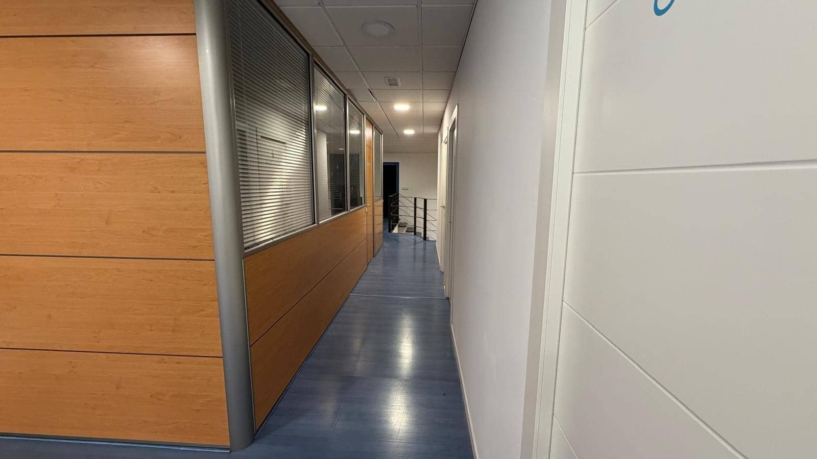 Kaupallinen vuokrattavana paikassa Alicante kaupunki - 2 500 € (Ref: 9818142)