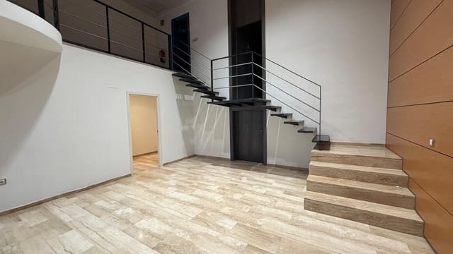 Kaupallinen vuokrattavana paikassa Alipark, Alicante kaupunki - 2 500 € (Ref: 9818142)