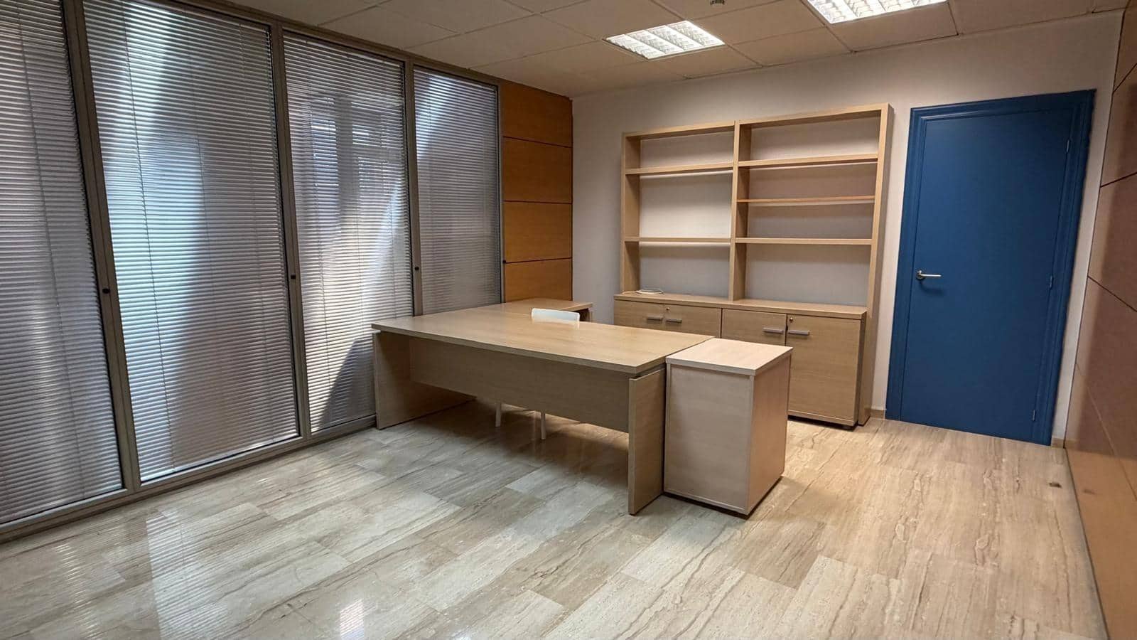Kaupallinen vuokrattavana paikassa Alicante kaupunki - 2 500 € (Ref: 9818142)