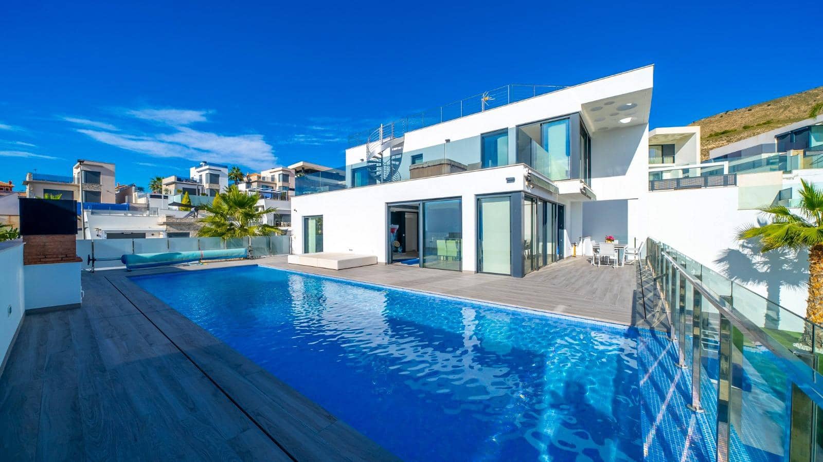 4 Zimmer Reihenhaus zu verkaufen in Finestrat - 1.040.000 € (Ref: 9818148)
