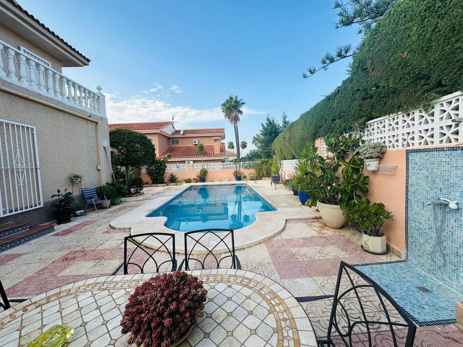4 bedroom Villa for sale in Benidorm with pool - € 1,264,000 (Ref: 9818152)
