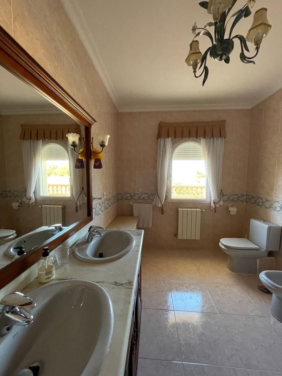 7 soveværelse Finca/Landehus til salg i Alfaz del Pi / L'Alfas del Pi med swimmingpool garage - € 1.750.000 (Ref: 9818159)