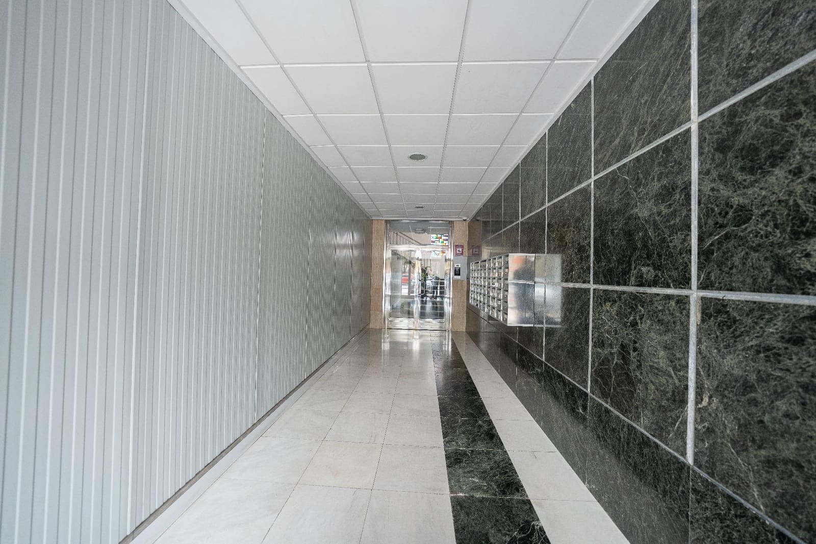 2 sovrum Lägenhet till salu i Benidorm - 220 000 € (Ref: 9820454)