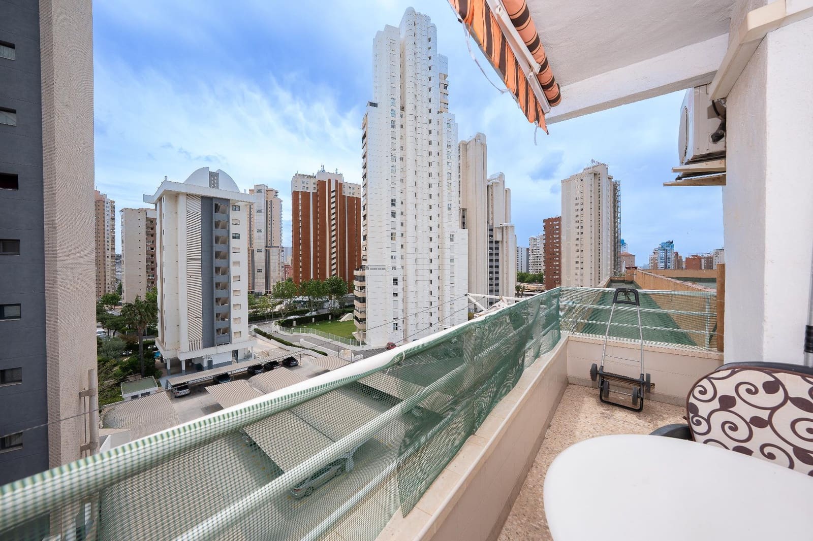 2 sovrum Lägenhet till salu i Benidorm - 220 000 € (Ref: 9820454)