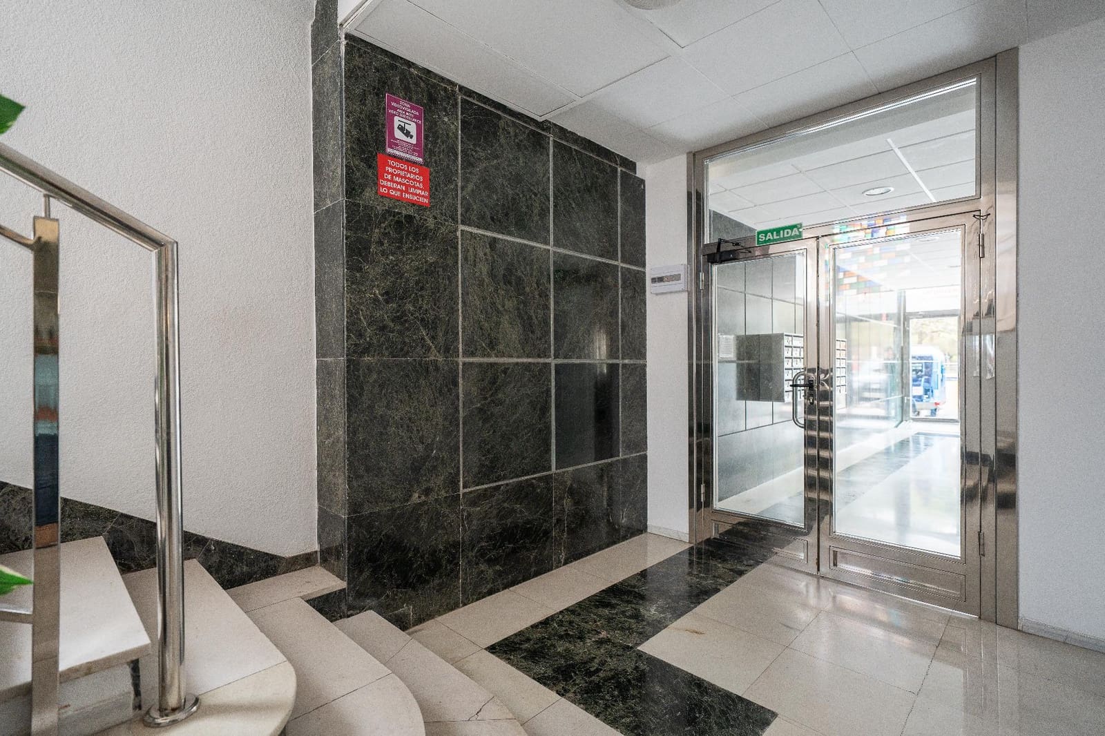 2 sovrum Lägenhet till salu i Benidorm - 220 000 € (Ref: 9820454)