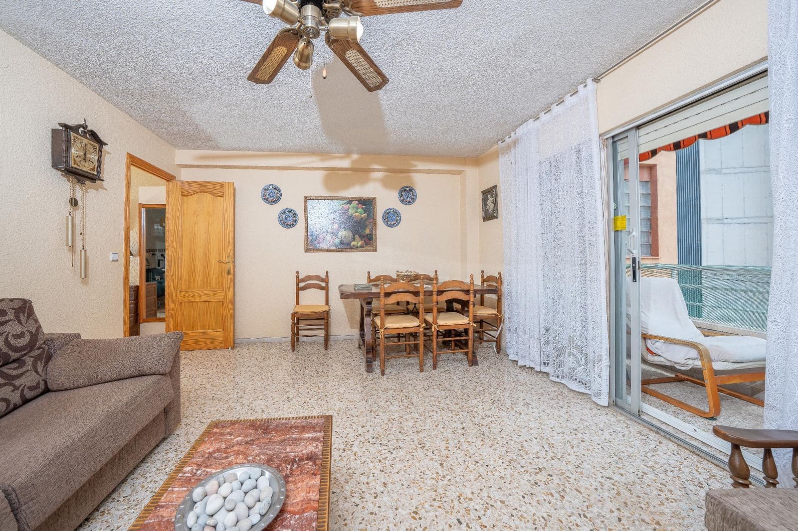 2 sovrum Lägenhet till salu i Benidorm - 220 000 € (Ref: 9820454)