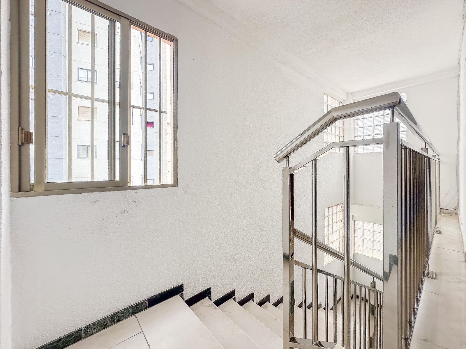 2 sovrum Lägenhet till salu i Benidorm - 220 000 € (Ref: 9820454)