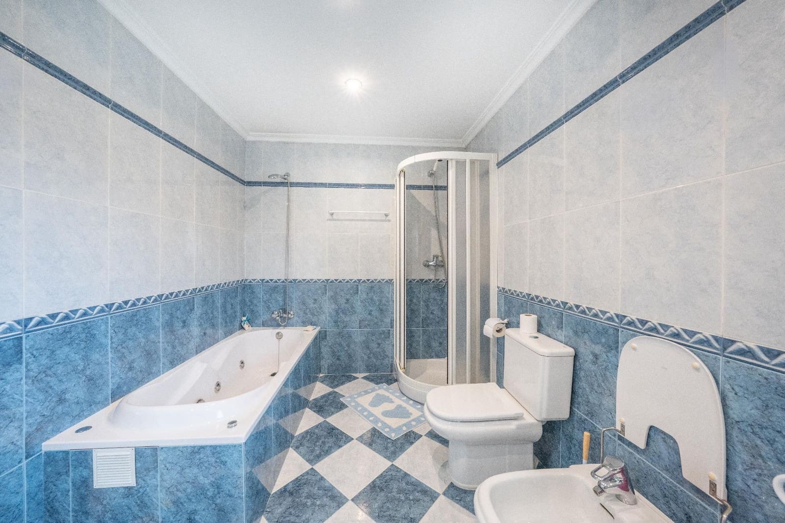 5 bedroom Villa for sale in Alcoy / Alcoi with pool garage - € 489,000 (Ref: 9822859)