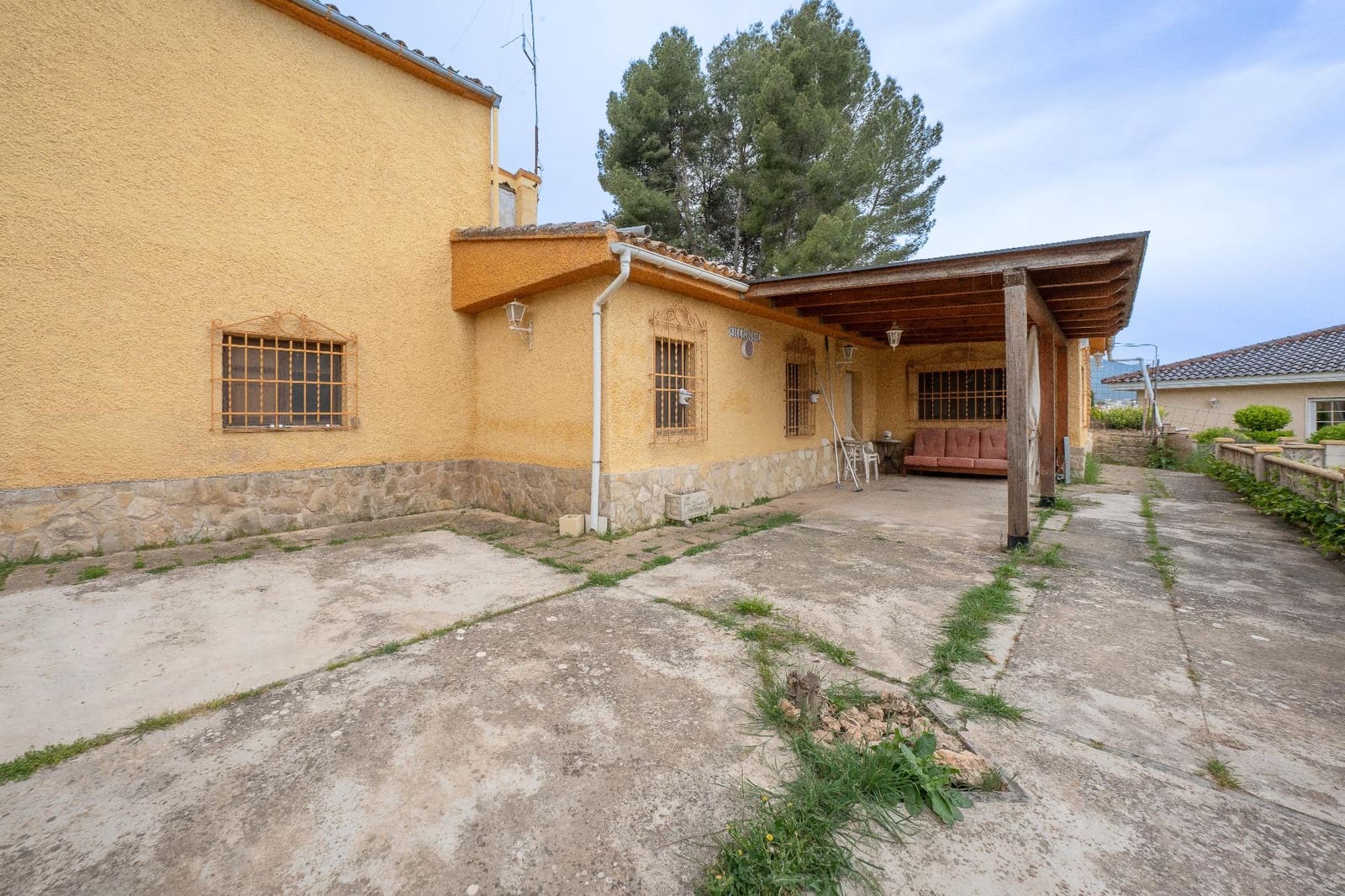 5 bedroom Villa for sale in Alcoy / Alcoi with pool garage - € 489,000 (Ref: 9822859)