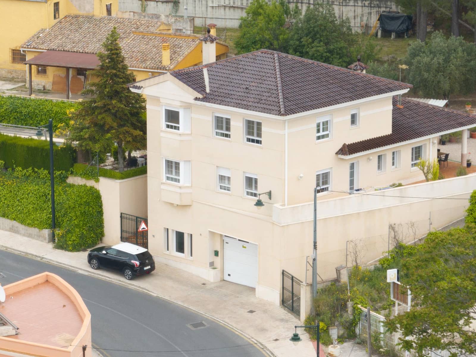 5 bedroom Villa for sale in Alcoy / Alcoi with pool garage - € 489,000 (Ref: 9822859)