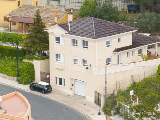 5 sovrum Villa till salu i Alcoy / Alcoi med pool garage - 489 000 € (Ref: 9822859)