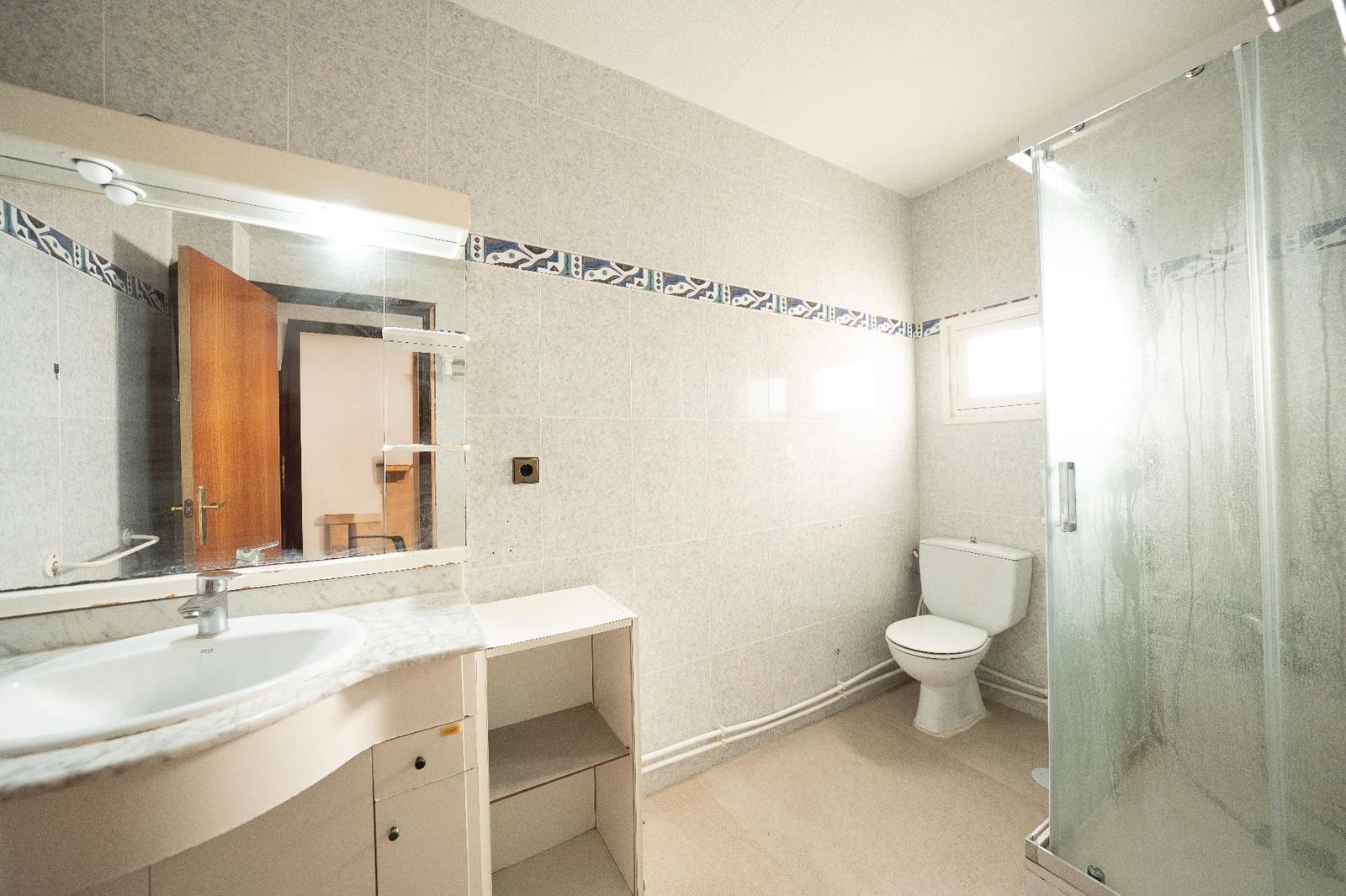 4 bedroom Flat for sale in Monforte del Cid - € 69,000 (Ref: 9822860)